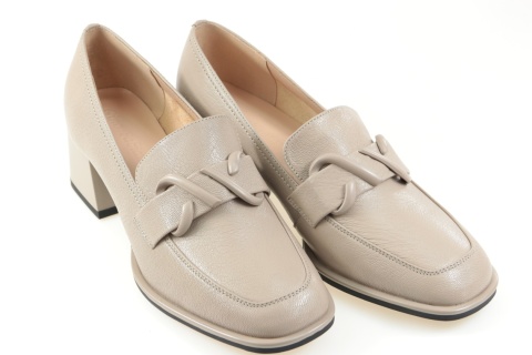 Skórzane półbuty damskie Gino Fabiani 25PB24-8682 beż