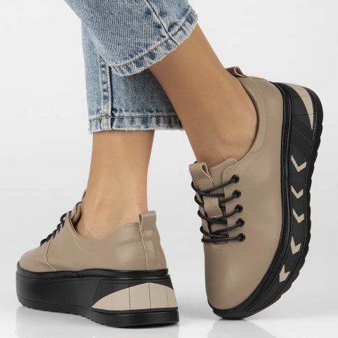 Skórzane sneakersy damskie na platformie Filippo DP6427/25 TP beż