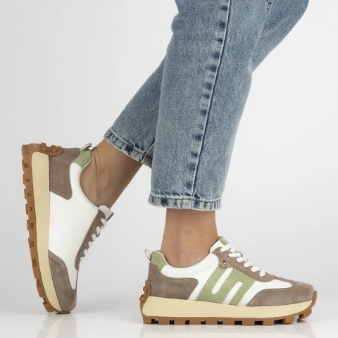 Skórzane sneakersy damskie na platformie Filippo DP6743/25 WH BE