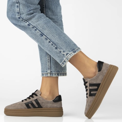 Skórzane sneakersy damskie na platformie Filippo DP7114/25 TP