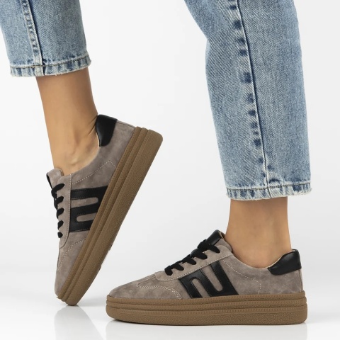 Skórzane sneakersy damskie na platformie Filippo DP7114/25 TP