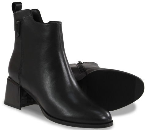 Skórzane botki damskie Evento 25BT24-9211 czarny