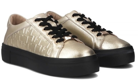 Skórzane sneakersy damskie na platformie Filippo DP6850/25 GO zloty