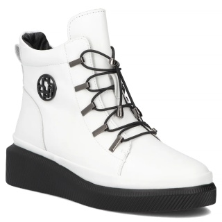 Skórzane botki damskie Filippo DBT7416/25 WH biały