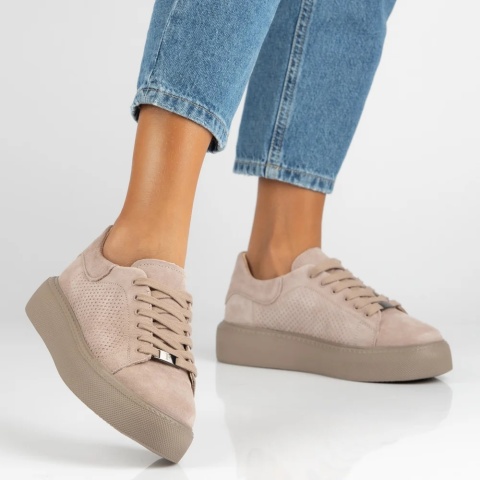 Skórzane sneakersy damskie na platformie Filippo D7502/26 TP beż