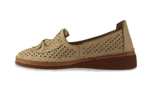 Skórzane półbuty damskie Comfortabel 830046-08 beż