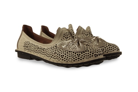 Skórzane półbuty damskie Comfortabel 830047-08 beż