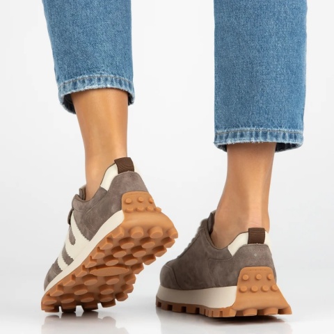 Skórzane sneakersy damskie na platformie Filippo DP6743/25 TP beż