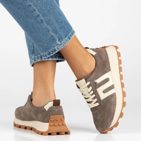 Skórzane sneakersy damskie na platformie Filippo DP6743/25 TP beż