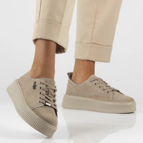 Skórzane sneakersy damskie na platformie Filippo DP6122/26 TP beż
