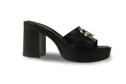 Klapki damskie M. Daszyński MR24146-3 czarny