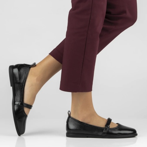 Skórzane baleriny damskie DP7742/26 BK czarny
