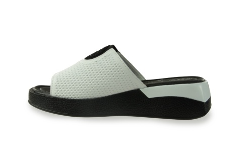 Skórzane klapki 25SD18-8479 biały