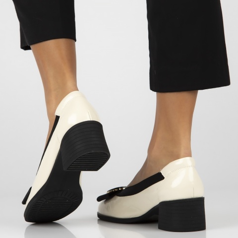 Skórzane półbuty Filippo DP6960/26 BE beż