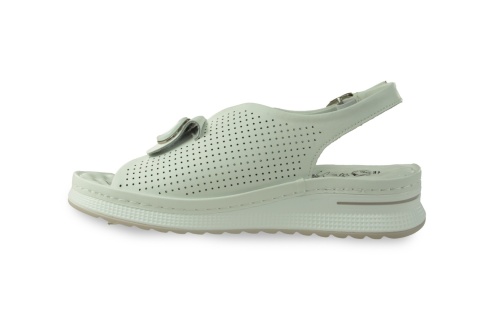 Skórzane sandały na platformie Evento 26SD17-9759 biały