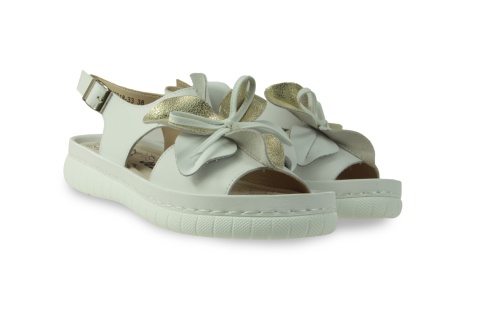 Skórzane sandały na platformie Evento 26SD18-33 biały