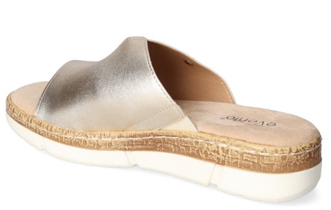 Klapki damskie Evento 25SD35-8829 złoty