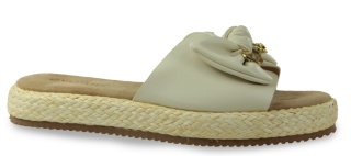 Klapki damskie na platformie Evento 25SD42-8957 biały