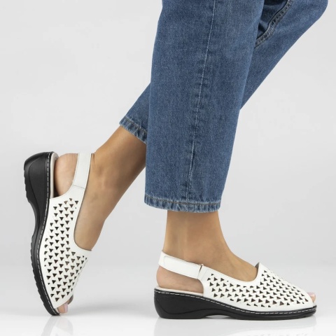 Skórzane sandały damskie Filippo DS7763/26 WH bały