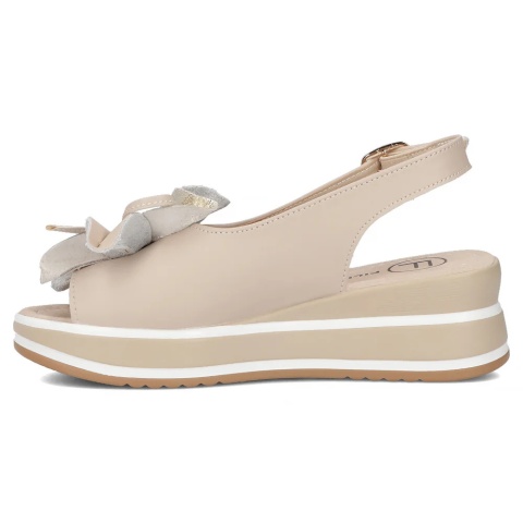 Skórzane sandały na platformie Filippo DS7045/25 BE beż