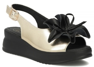 Skórzane sandały na platformie Filippo DS7045/25 GO złoty