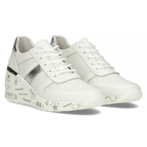 Skórzane sneakersy damskie na platformie Filippo DP3550/22 WH białe Skórzane sneakersy damskie na platformie Filippo DP3550/22 WH białe