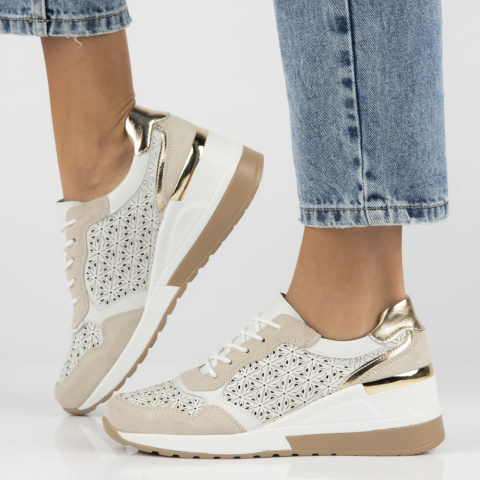 Skórzane sneakersy damskie na platformie Filippo DP4669/23 WH biały Skórzane sneakersy damskie na platformie Filippo DP4669/23 WH biały