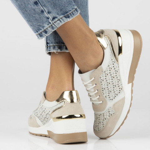 Skórzane sneakersy damskie na platformie Filippo DP4669/23 WH biały Skórzane sneakersy damskie na platformie Filippo DP4669/23 WH biały