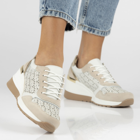 Skórzane sneakersy damskie na platformie Filippo DP4669/23 WH biały Skórzane sneakersy damskie na platformie Filippo DP4669/23 WH biały