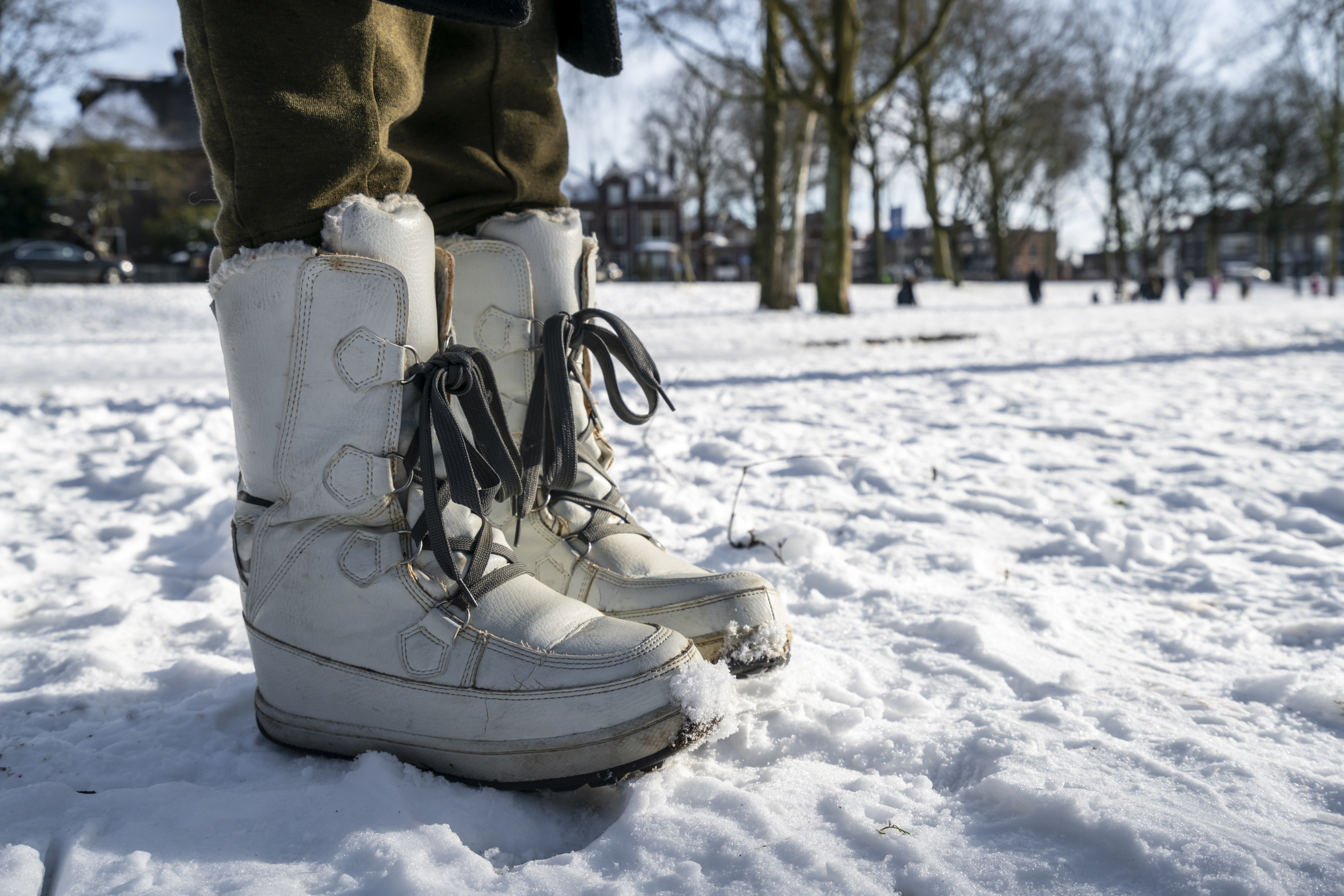 Jak wybrać idealne buty zimowe dla dzieci i dorosłych?